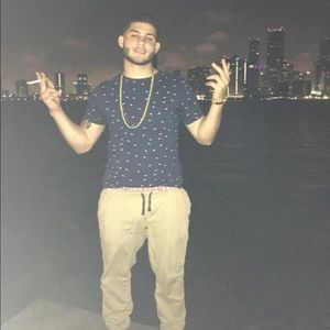 Meet your Posher, Alejandro